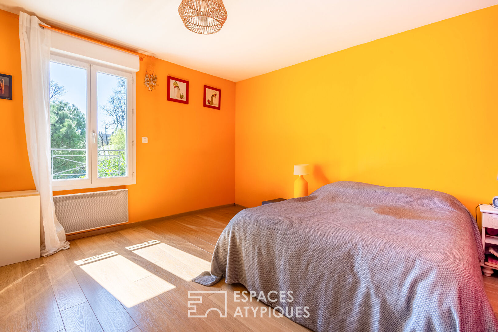 Maison familiale avec piscine à quelques pas des bords de Marne