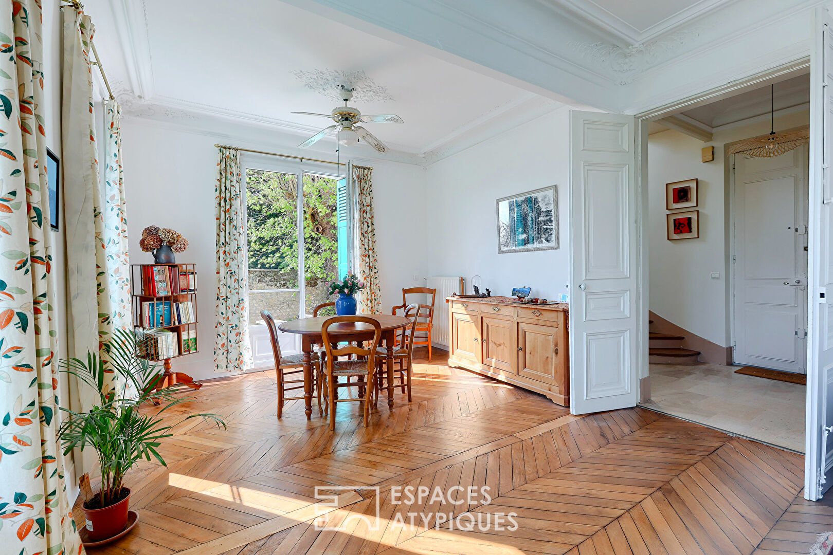 19th century house on the banks of the Marne