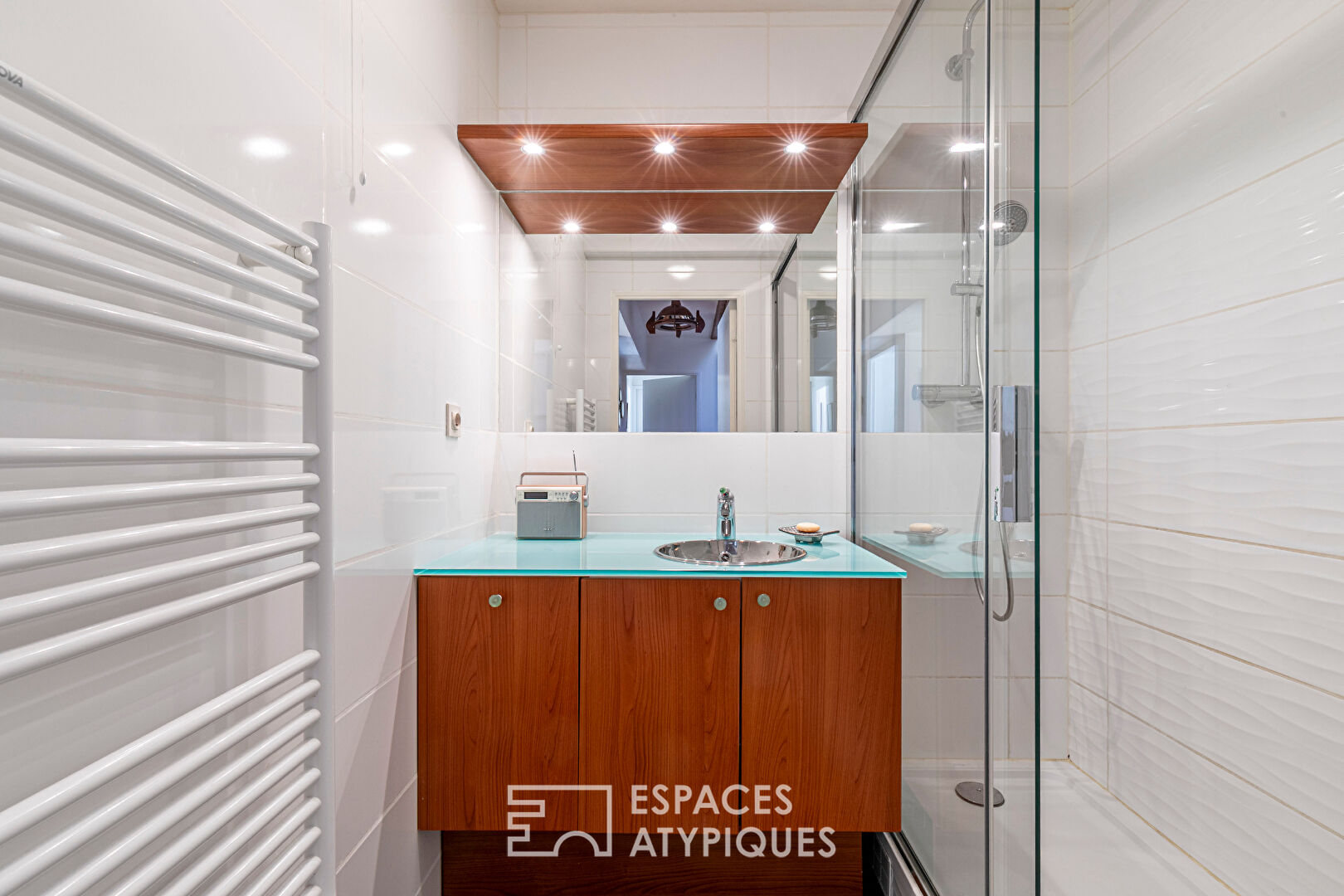 Duplex lumineux avec terrasse arborée en dernier étage