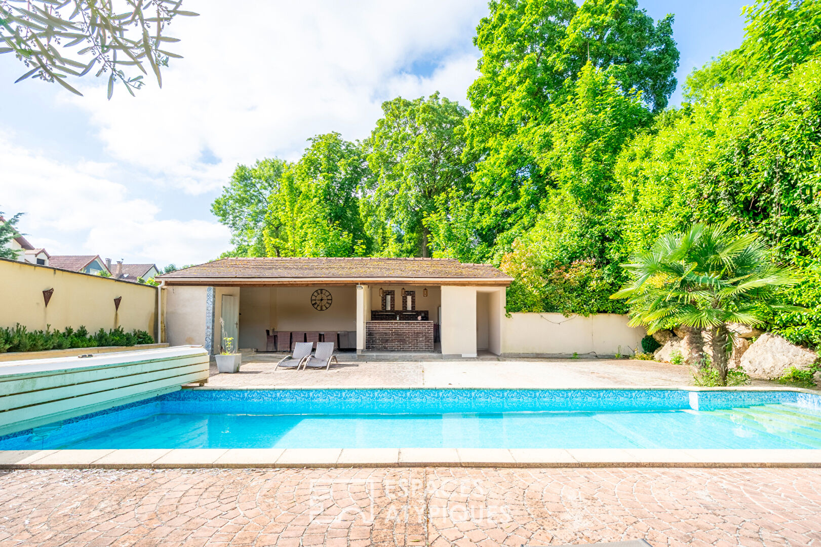 Villa avec piscine et Pool house