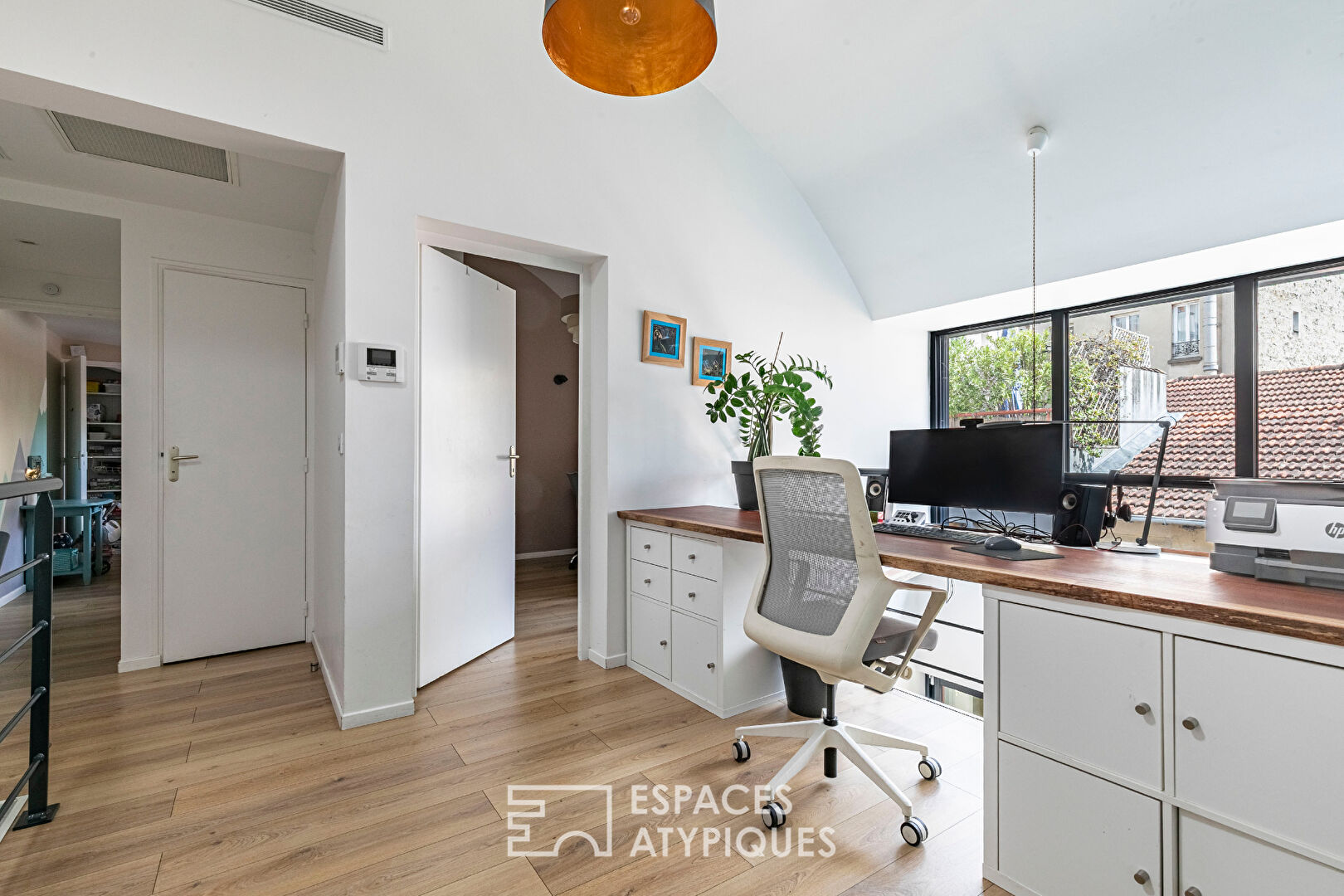 Maison d’architecte en copropriété aux portes de Paris