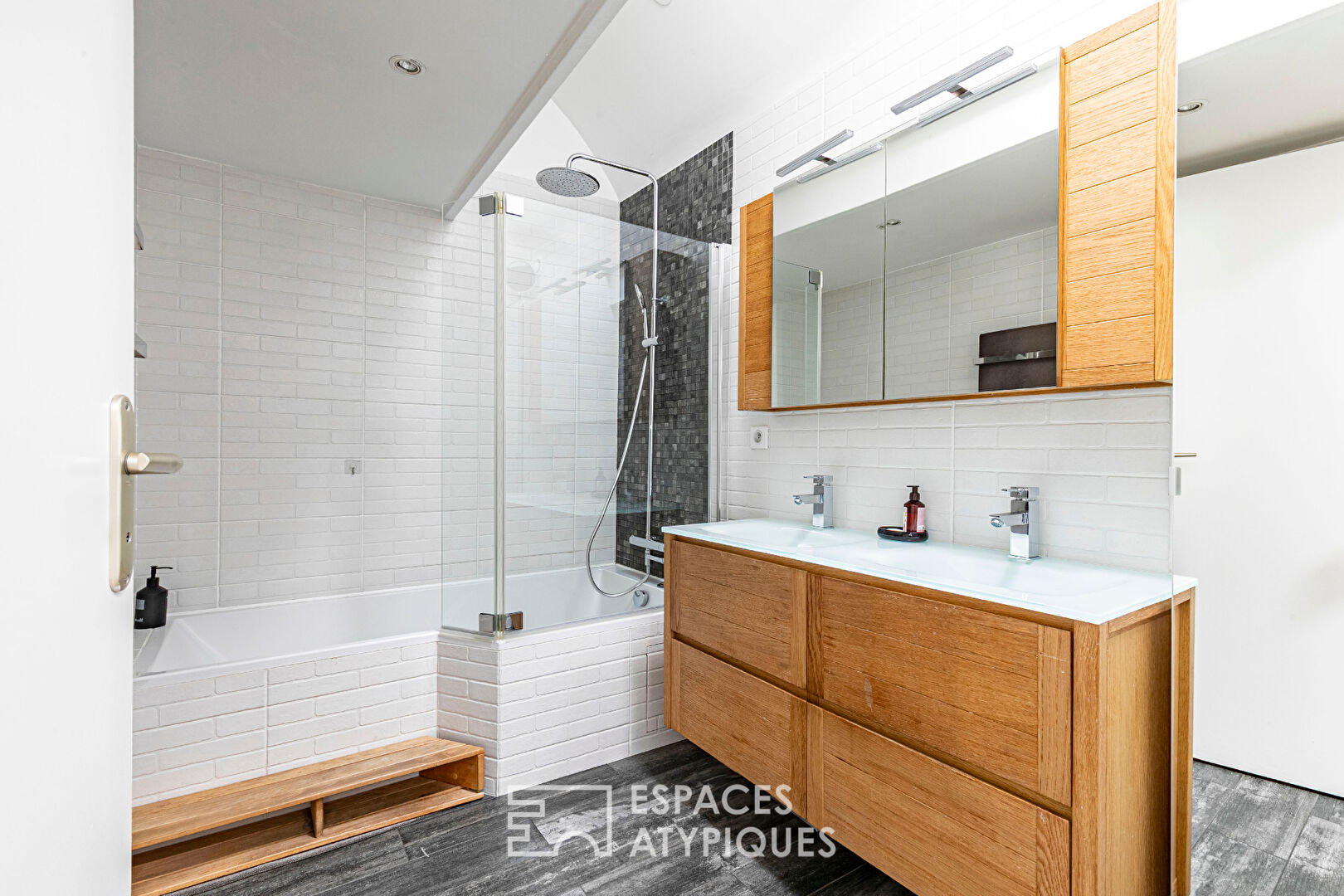 Maison d’architecte en copropriété aux portes de Paris