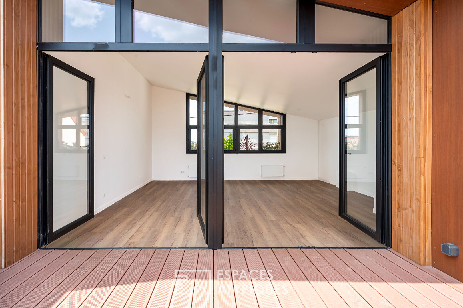 Maison d’architecte verticale avec vues sur Paris
