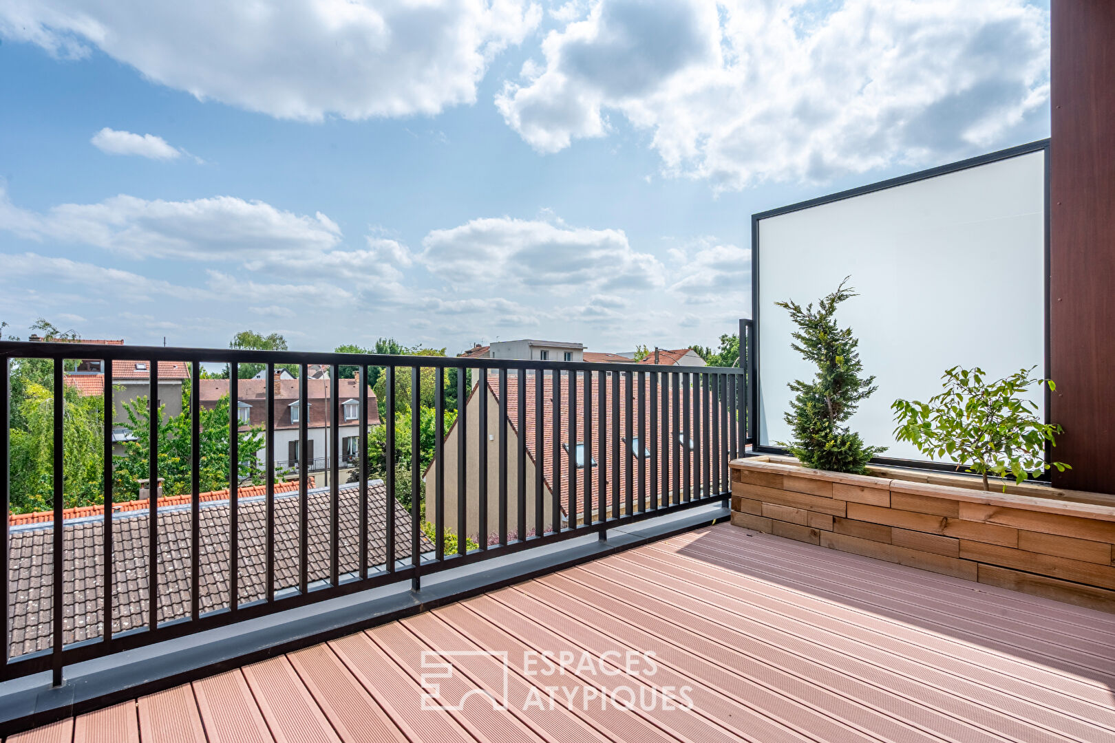 Maison d’architecte verticale avec vues sur Paris