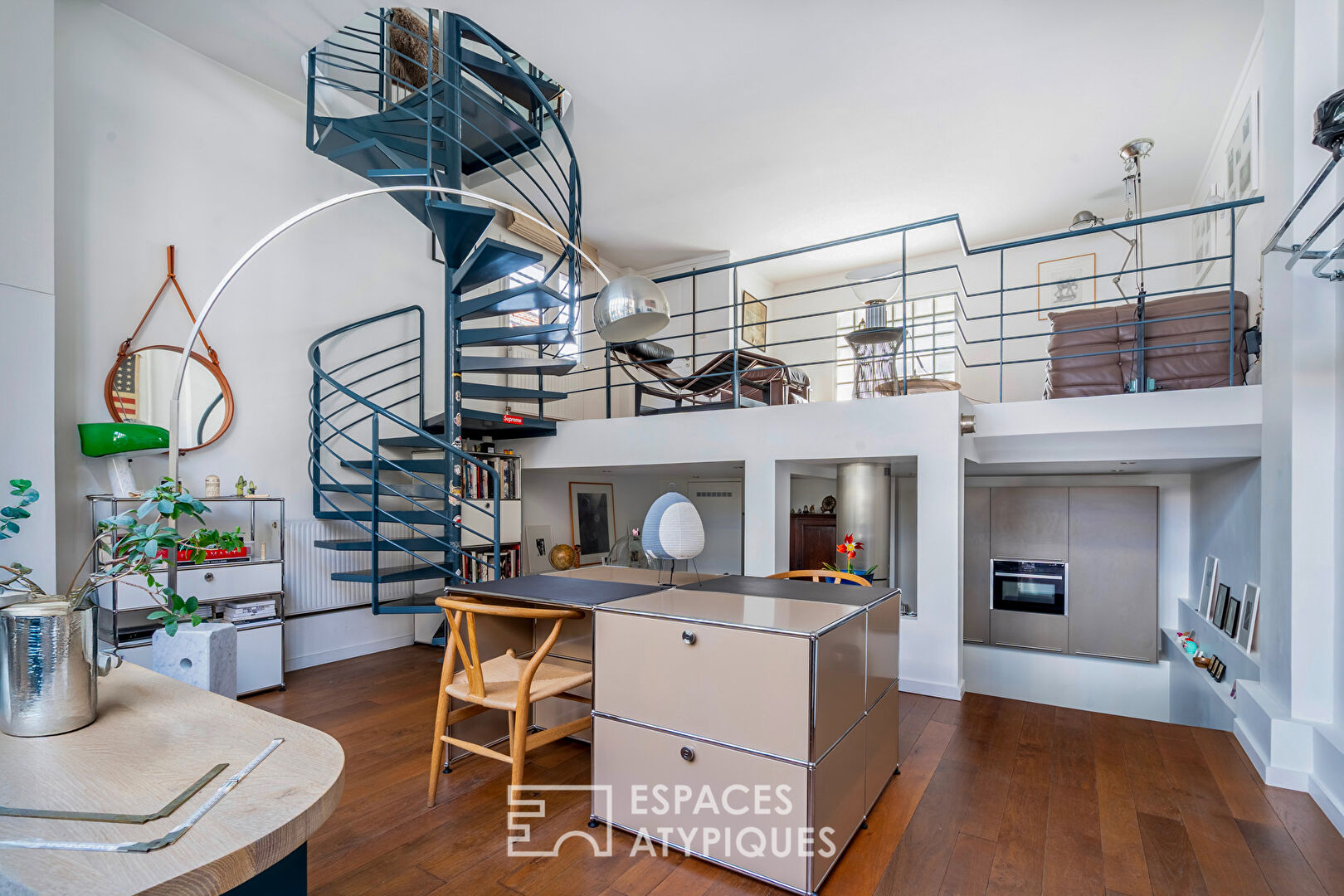 Maison-atelier confidentielle au coeur de la Villa Chadefaud