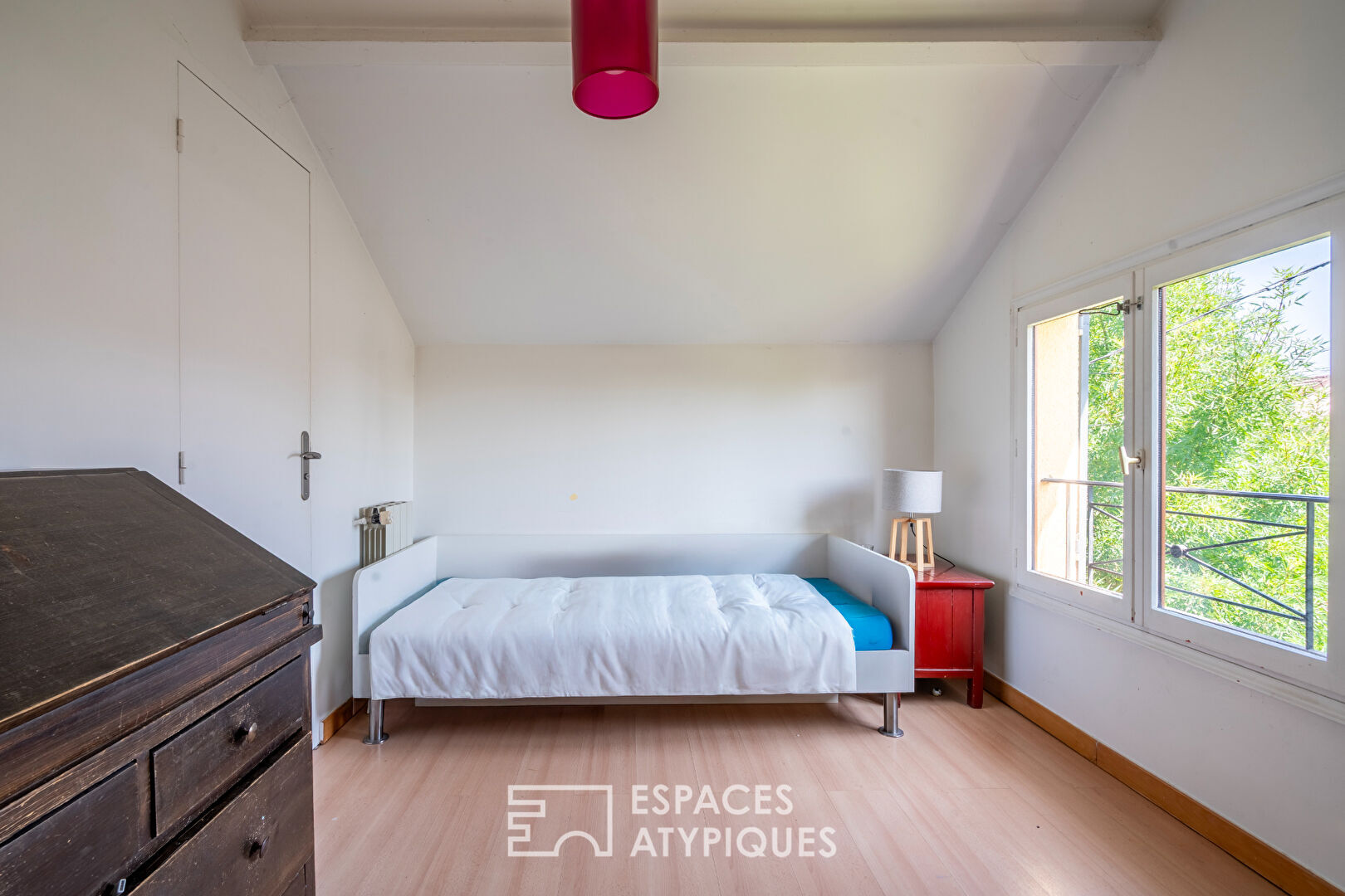 Maison de famille avec jardin arboré