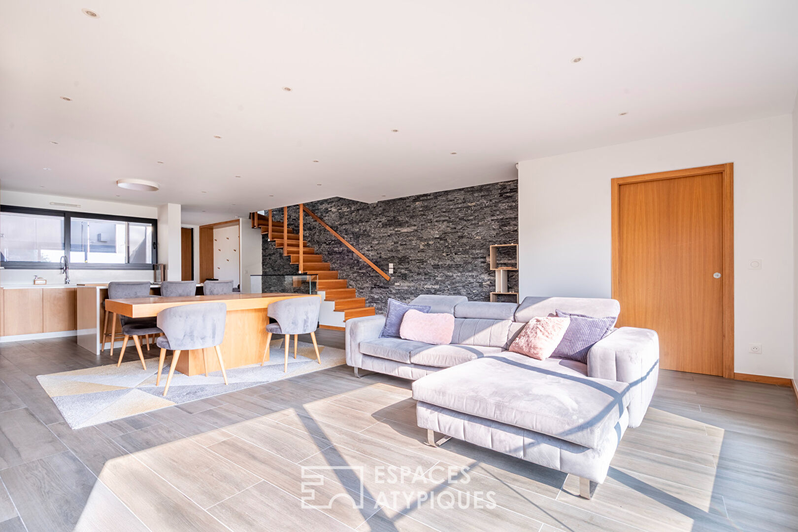 Contemporaine avec vue panoramique exceptionnelle