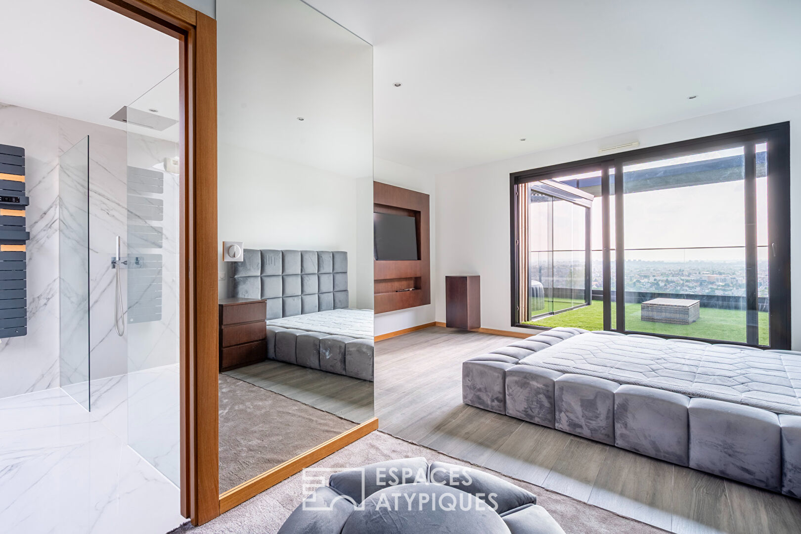 Contemporaine avec vue panoramique exceptionnelle
