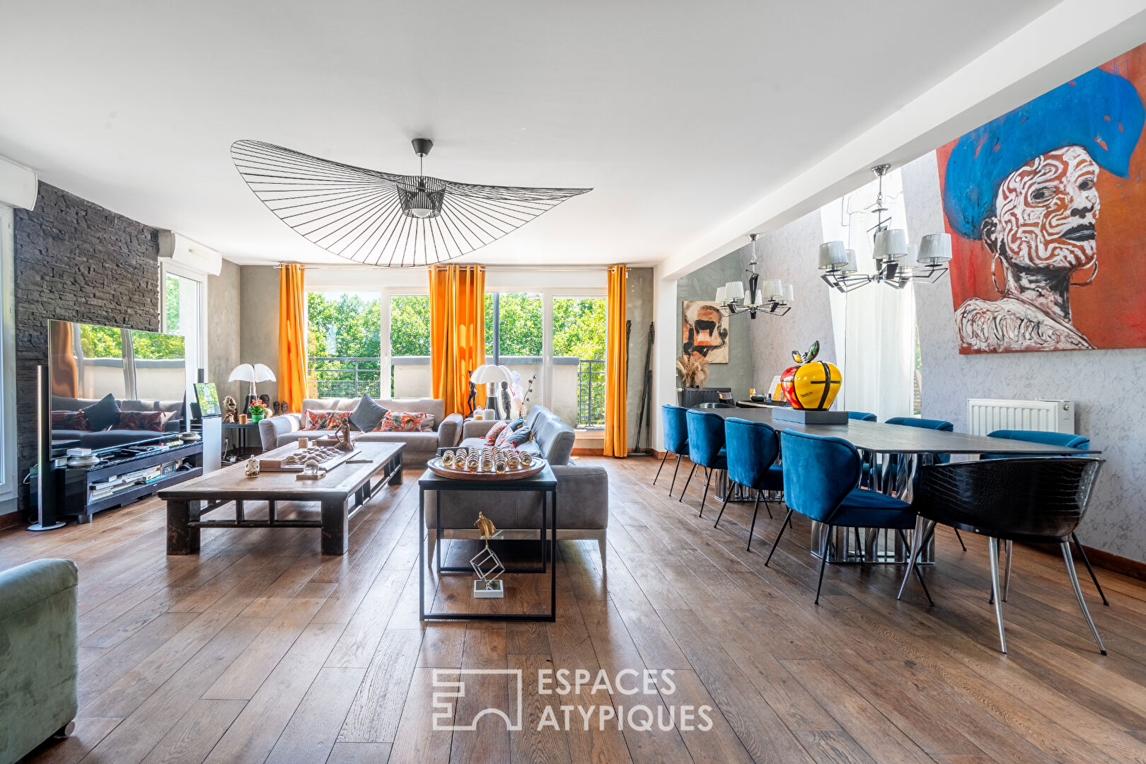 Duplex sur le toit avec jardin suspendu