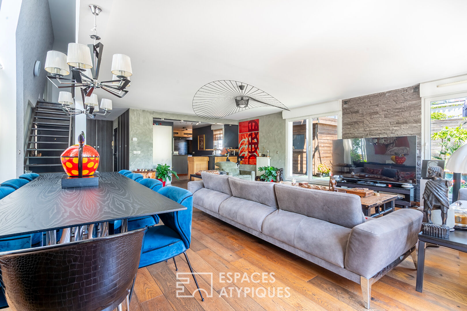 Duplex sur le toit avec jardin suspendu