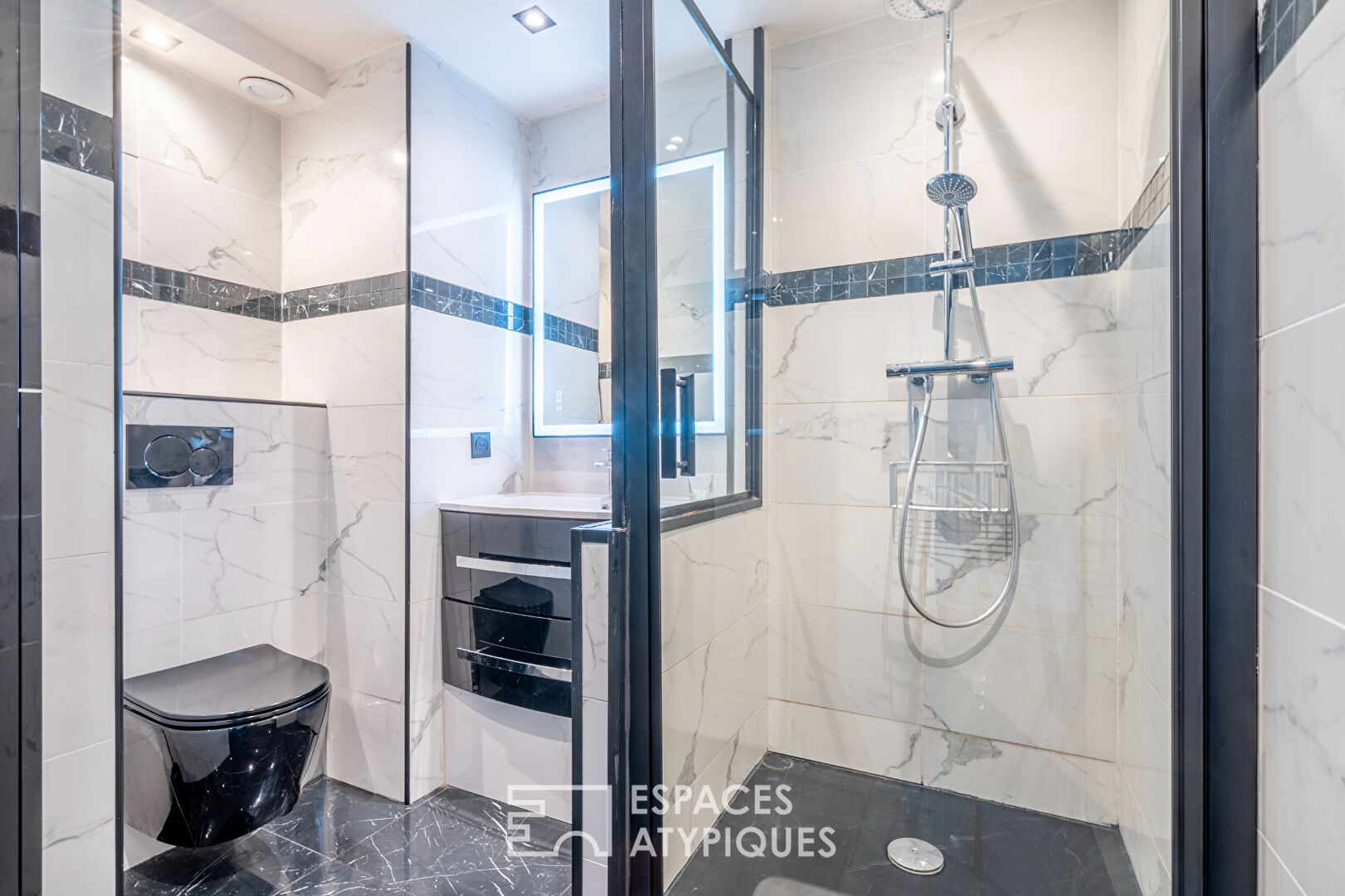 Duplex sur le toit avec jardin suspendu