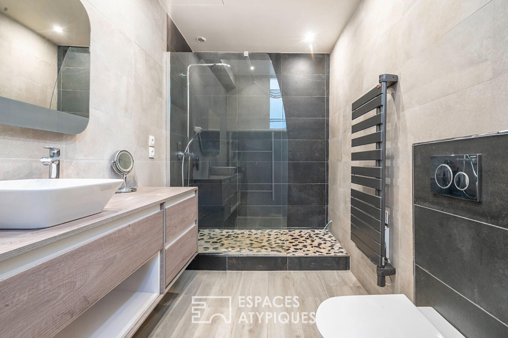 Loft contemporain en hyper centre