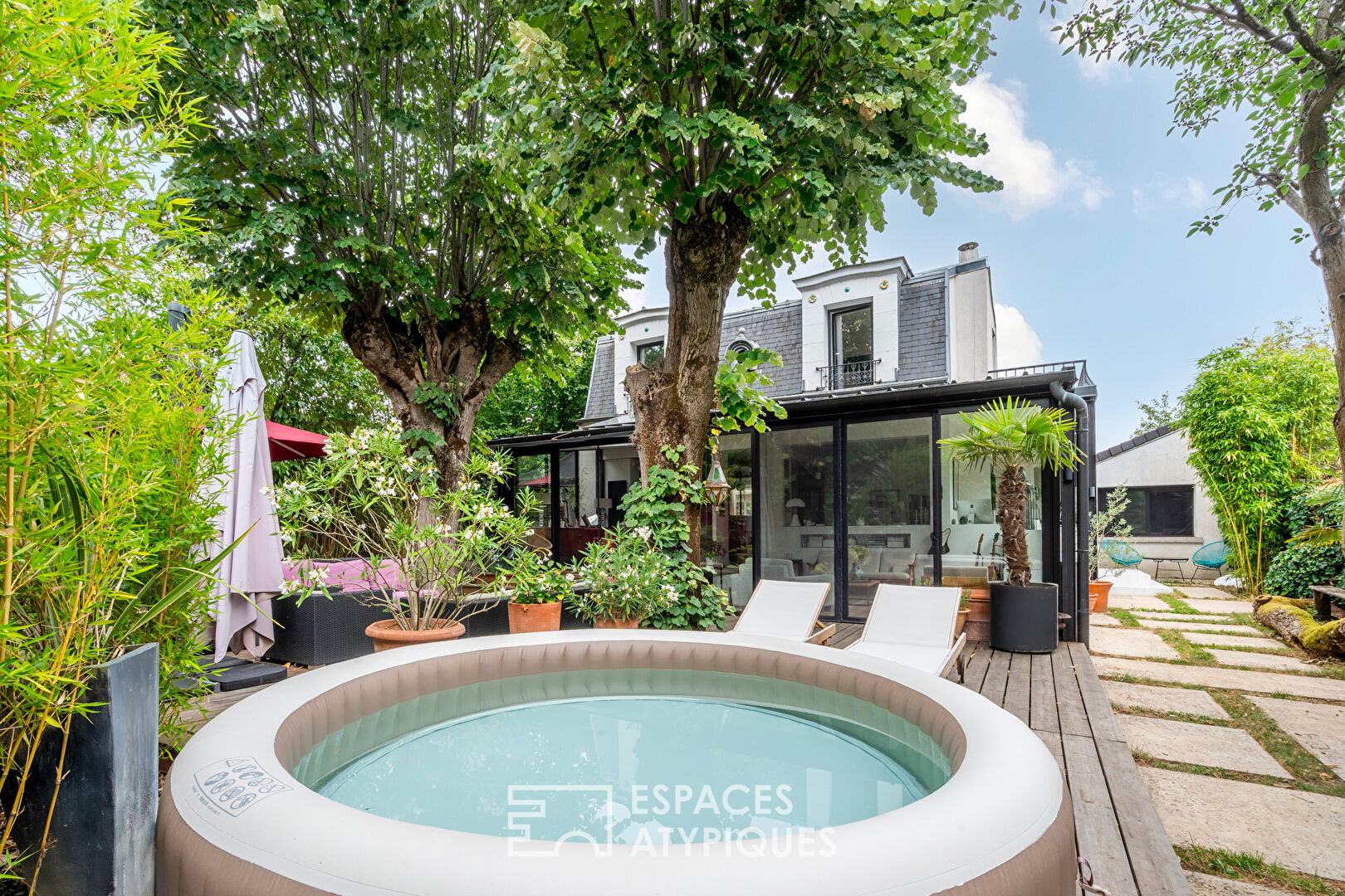 Maison d'architecte confidentielle à La Varenne Saint-Hilaire
