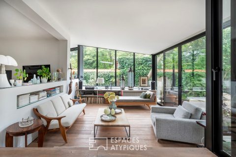 Confidential architect-designed house in La Varenne Saint-Hilaire