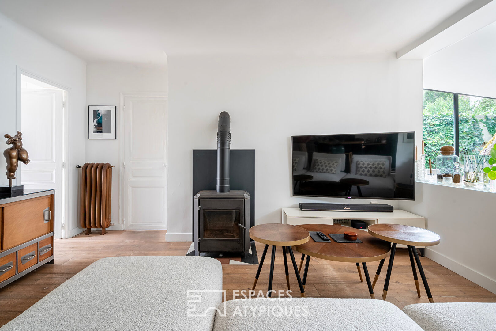 Confidential architect-designed house in La Varenne Saint-Hilaire