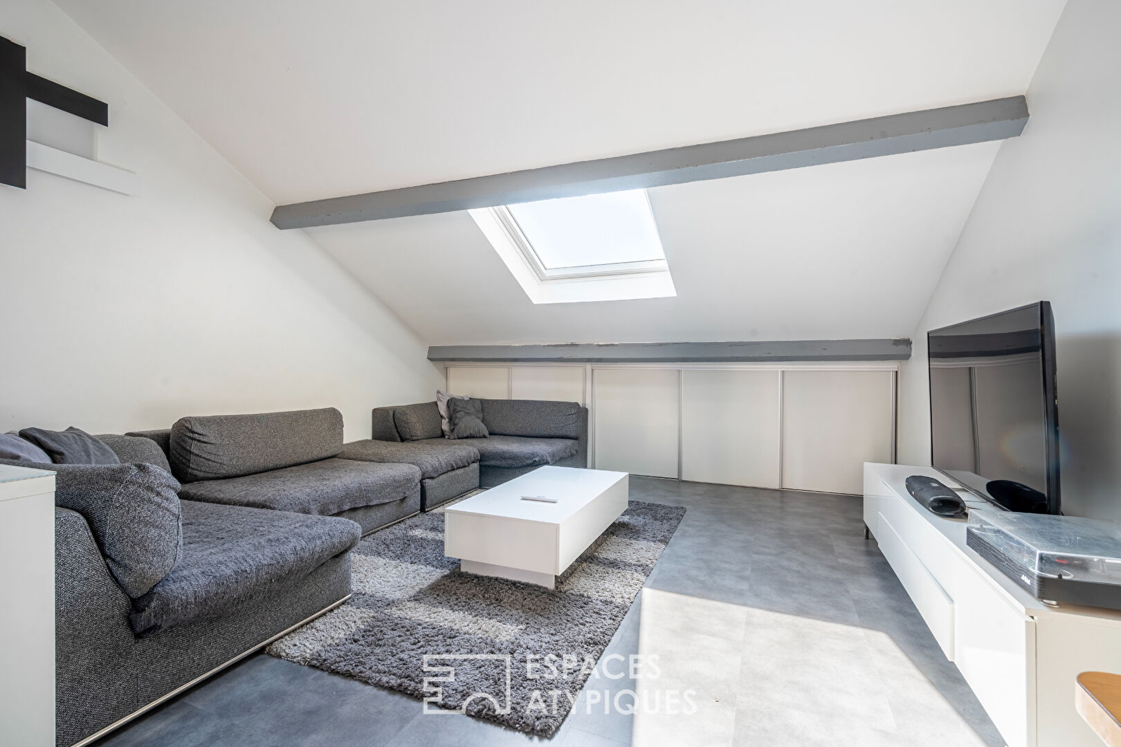 Duplex avec balcon en coeur de ville