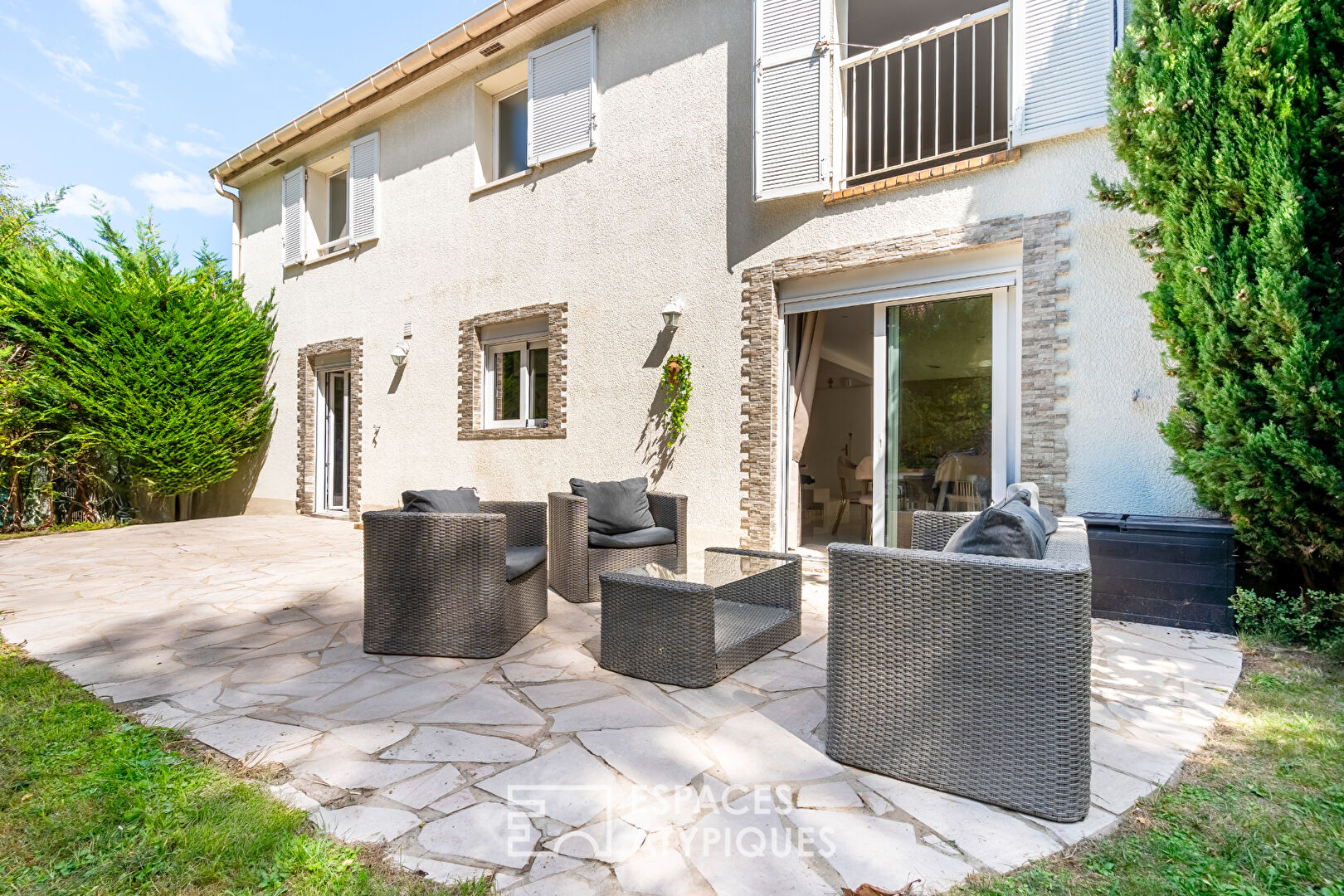 Renovated family home with garden in Green Valley