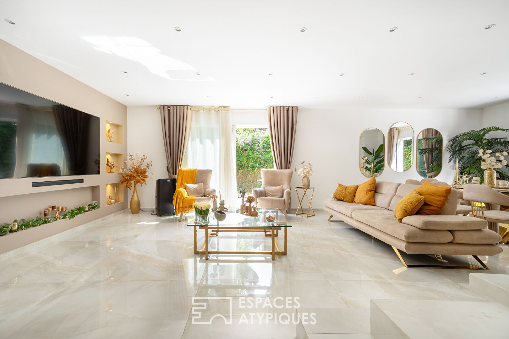 Renovated family home with garden in Green Valley