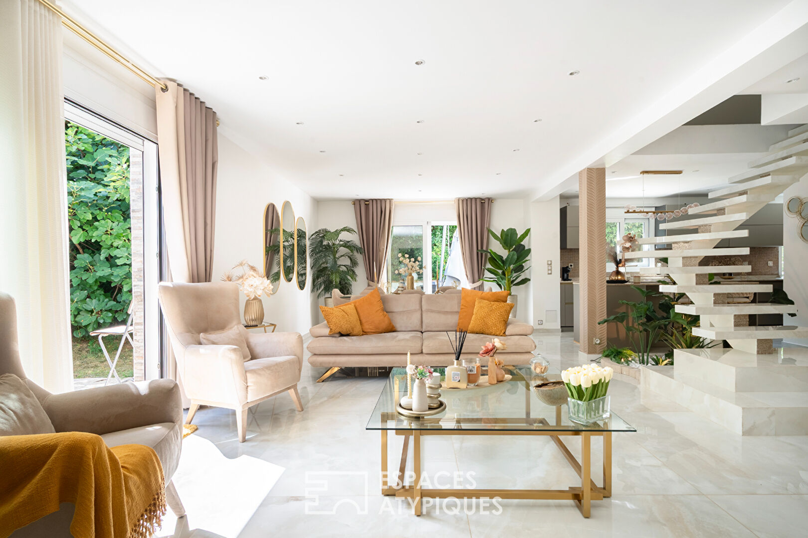 Renovated family home with garden in Green Valley