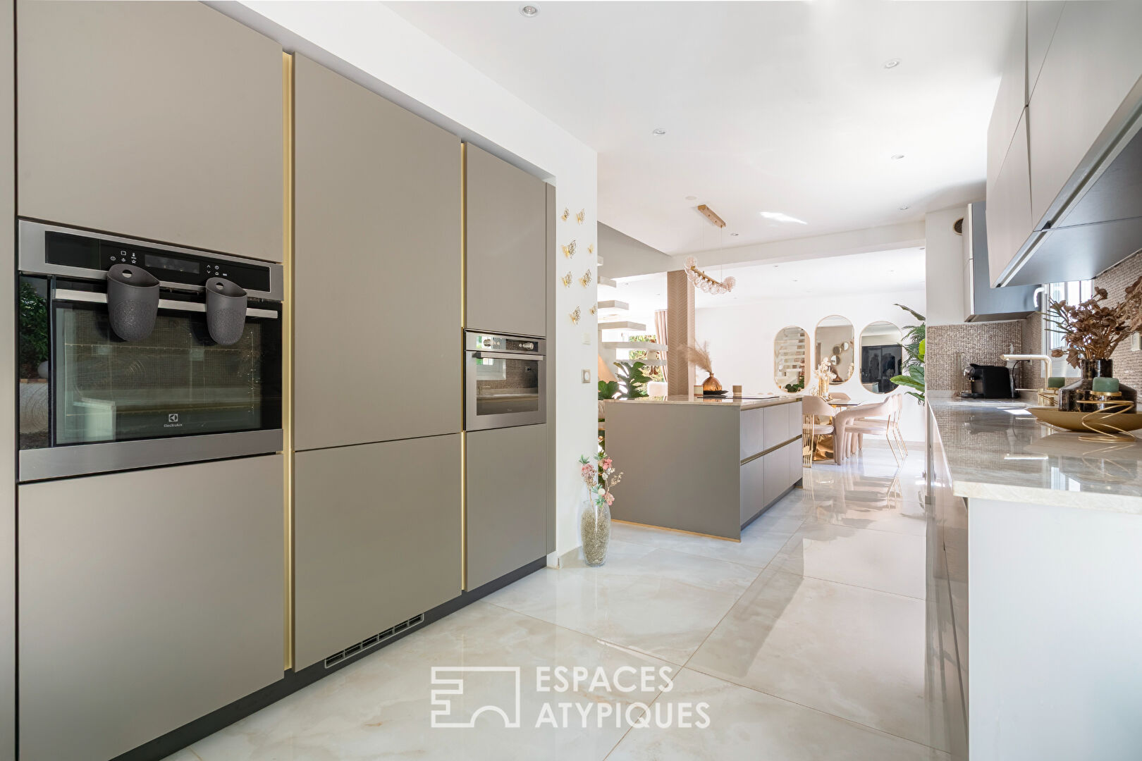 Renovated family home with garden in Green Valley