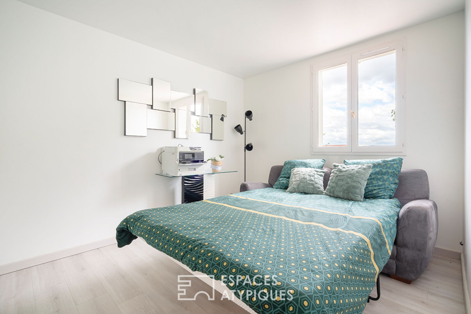 Renovated family home with garden in Green Valley