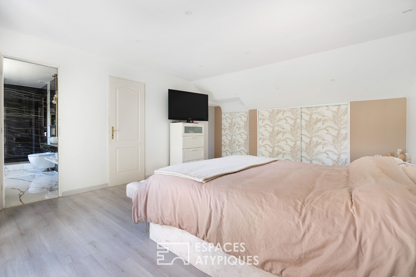 Renovated family home with garden in Green Valley