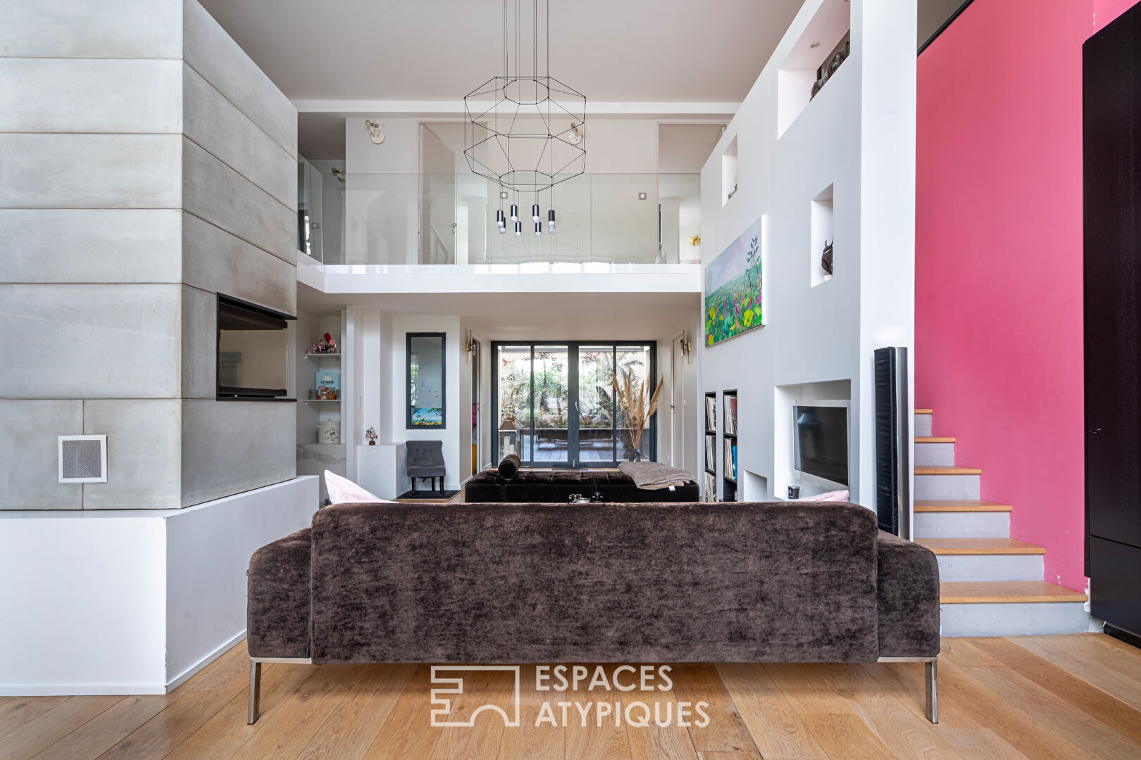 Loft au Charentonneau aux volumes spectaculaires