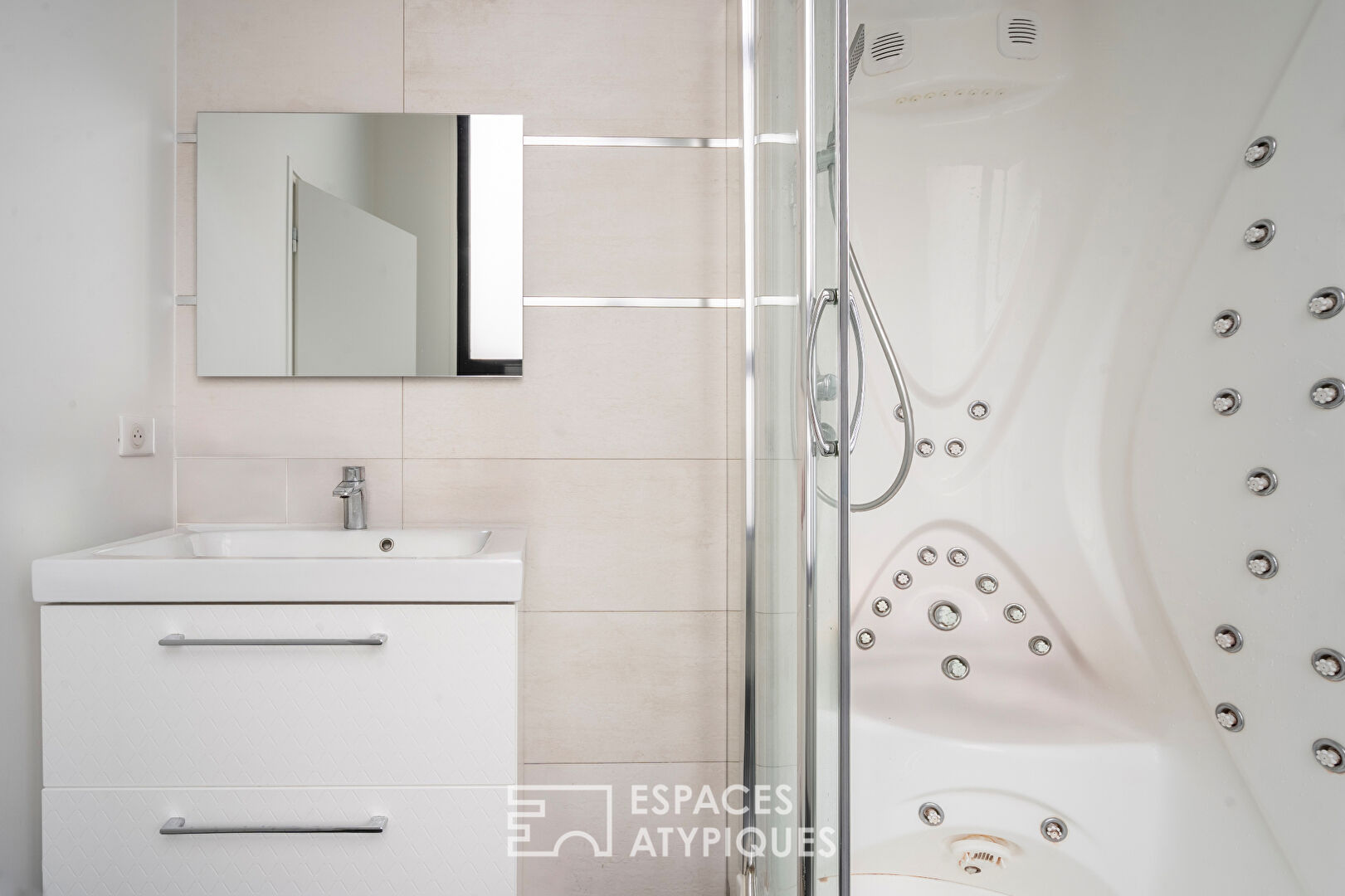 Loft au charme industriel en coeur de ville – Mairie de Saint Maur