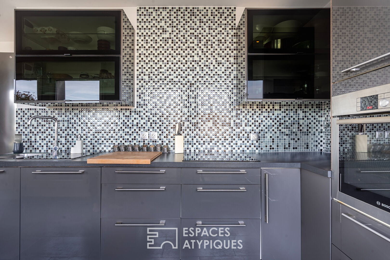 Appartement en dernier étage avec terrasse face à la Seine