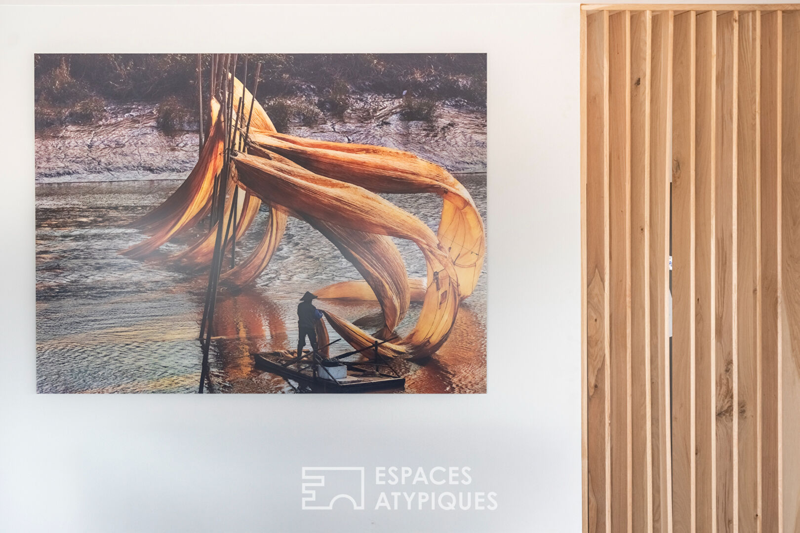 Appartement en dernier étage avec terrasse face à la Seine