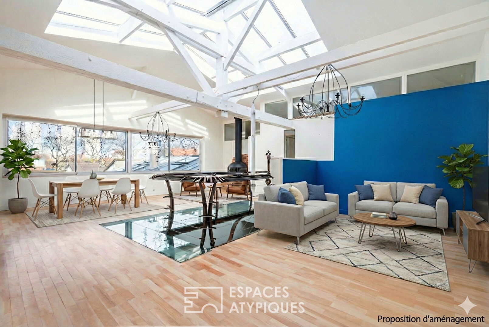 Duplex lumineux sous verrière à la lisière de Paris