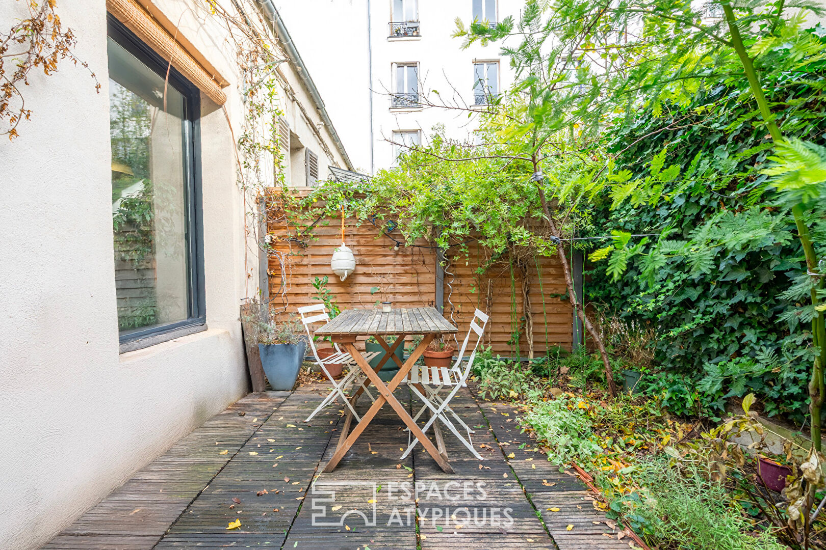 Maison d’architecte intimiste avec jardinet privatif