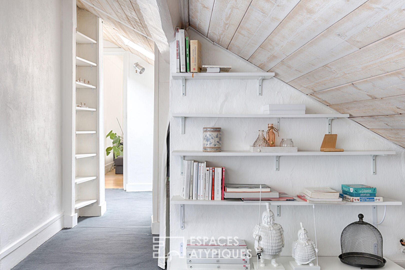 Dernier étage traversant avec vue sur le Bois de Vincennes