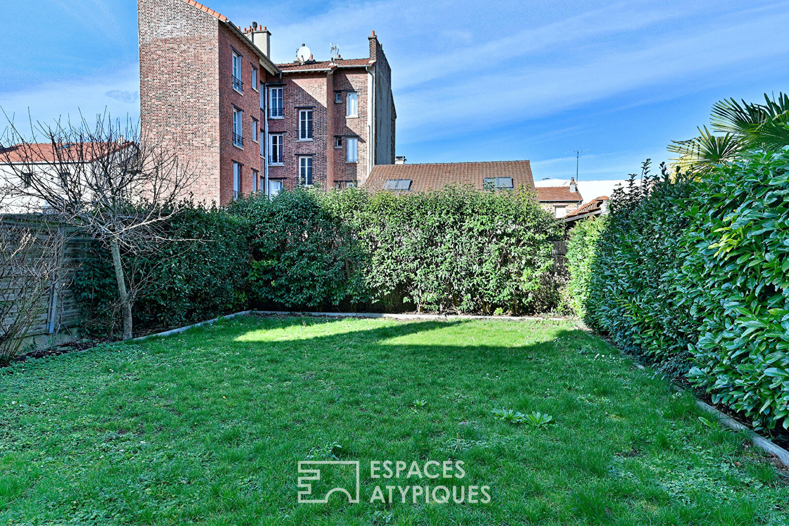 Maison de charme avec terrasse et jardin en cœur de ville