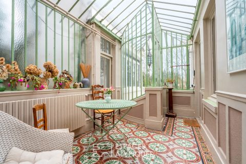 Maison d&rsquo;époque avec berge et jardin privatifs au bord de l&rsquo;Yerres.