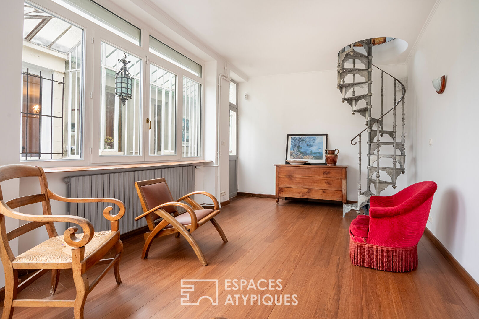 Maison d&rsquo;époque avec berge et jardin privatifs au bord de l&rsquo;Yerres.