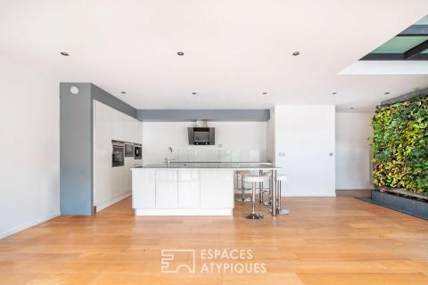 Loft en duplex avec terrasse et jardin