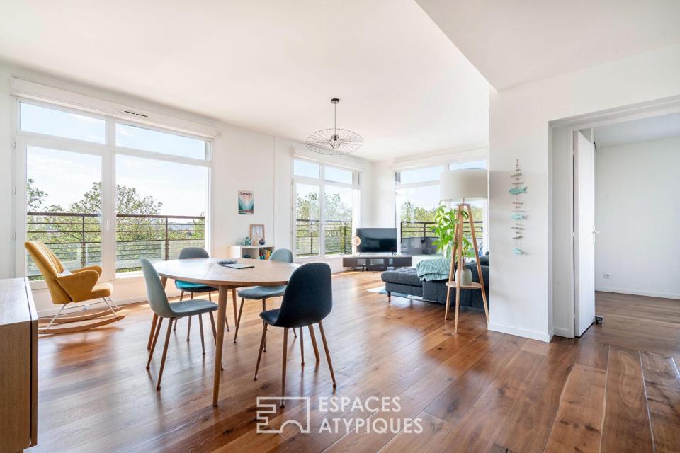 Appartement en dernier étage avec terrasse et vue Seine