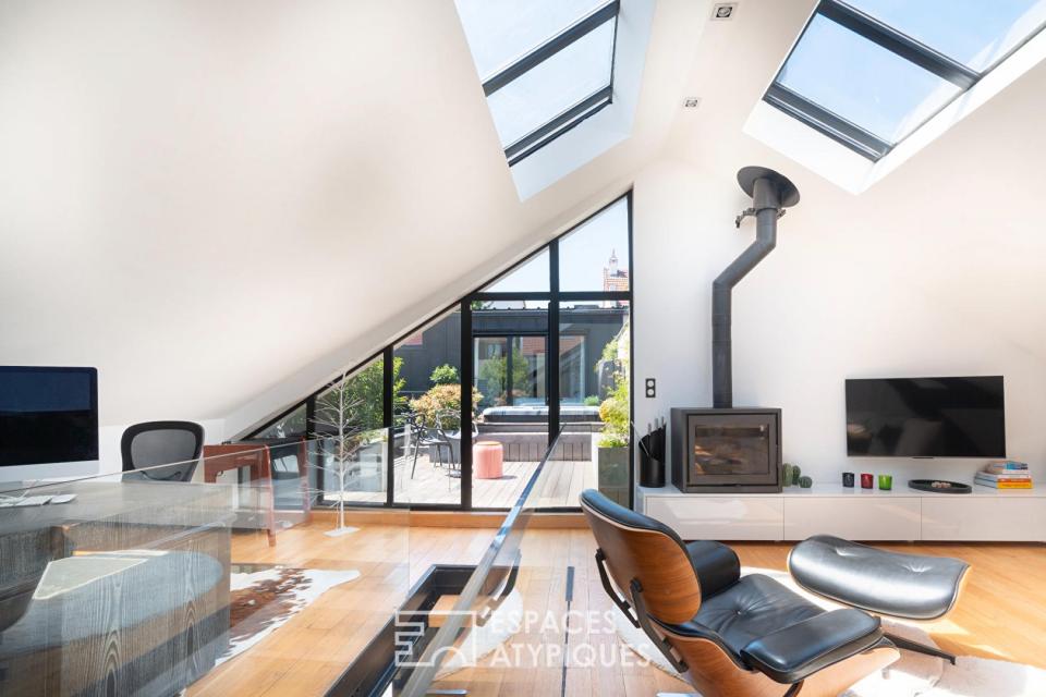 Loft en duplex avec patio et terrasse