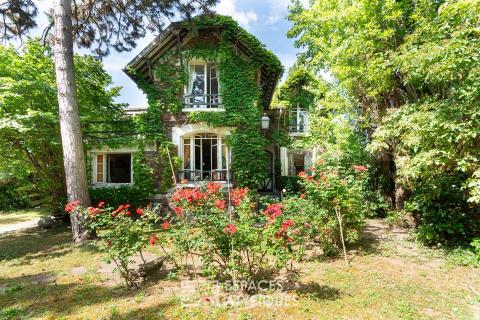 Maison de famille avec dépendance et ponton privé à Joinville le Pont