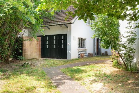 Maison de famille avec dépendance et ponton privé à Joinville le Pont