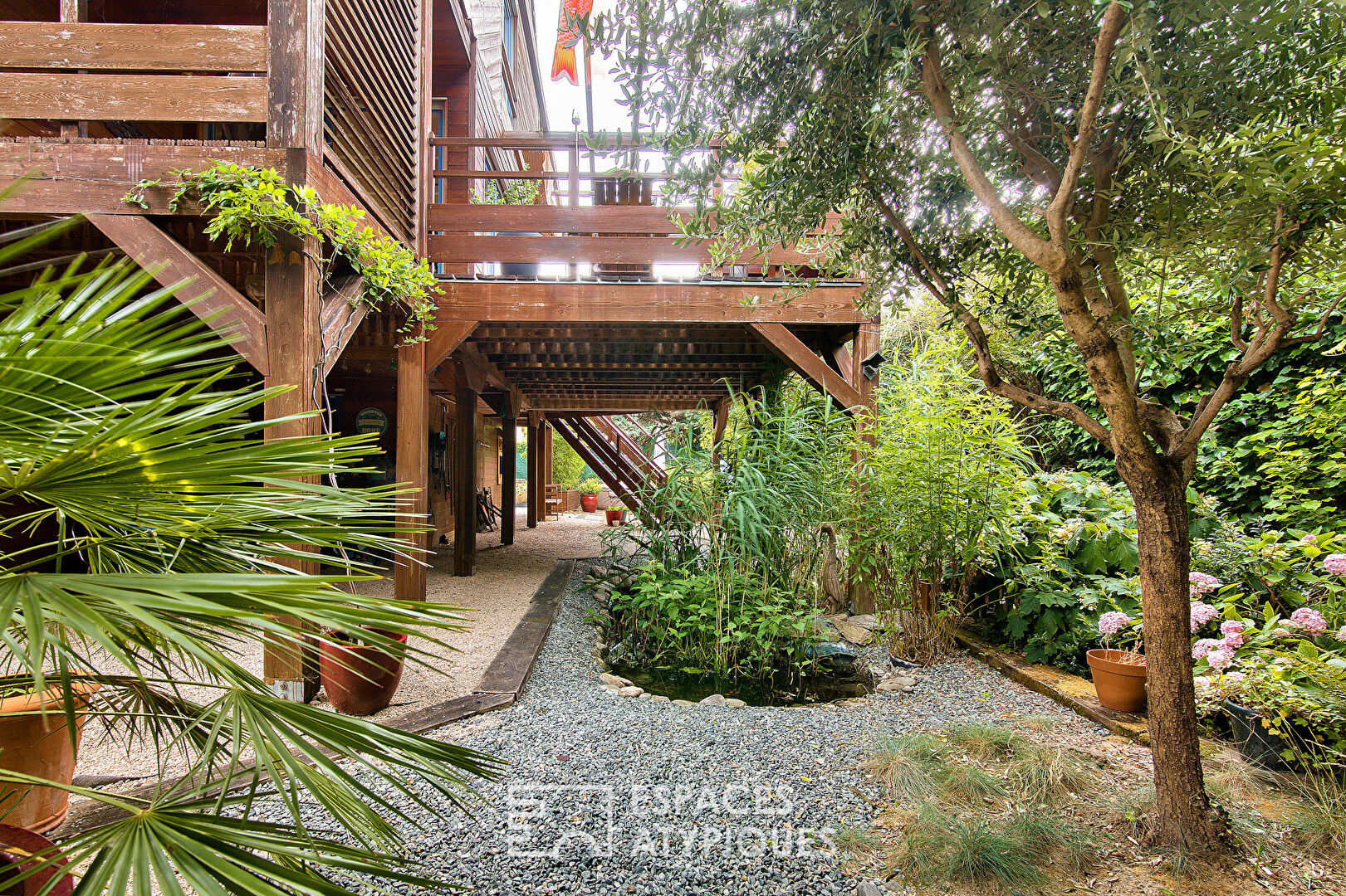 Maison contemporaine en bois à deux pas des Bords de Marne