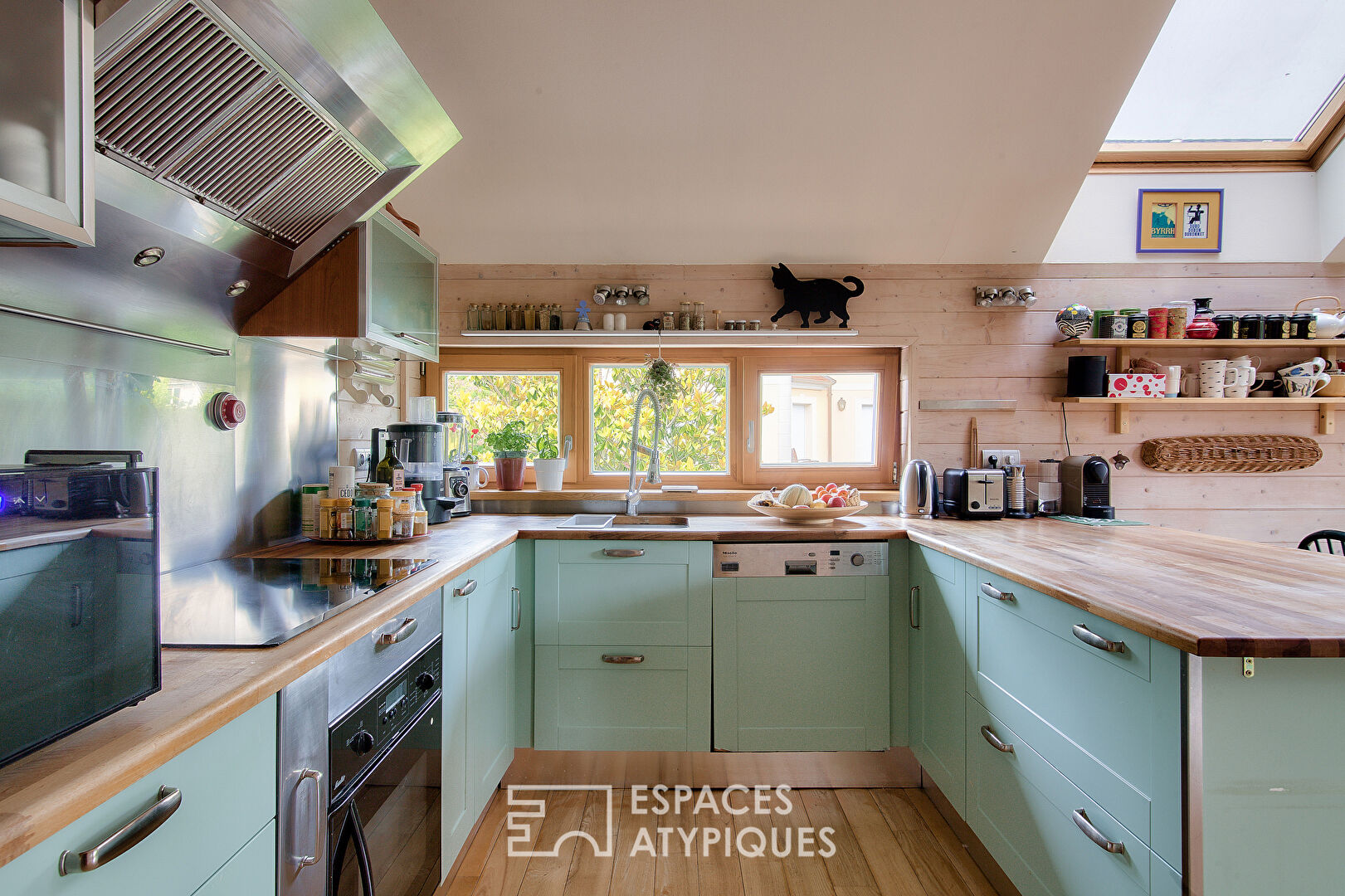 Maison contemporaine en bois à deux pas des Bords de Marne