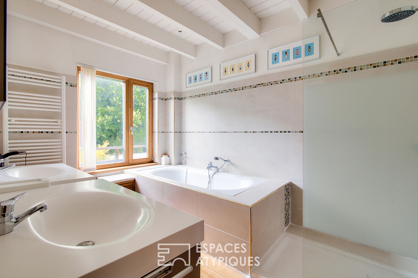 Maison contemporaine en bois à deux pas des Bords de Marne