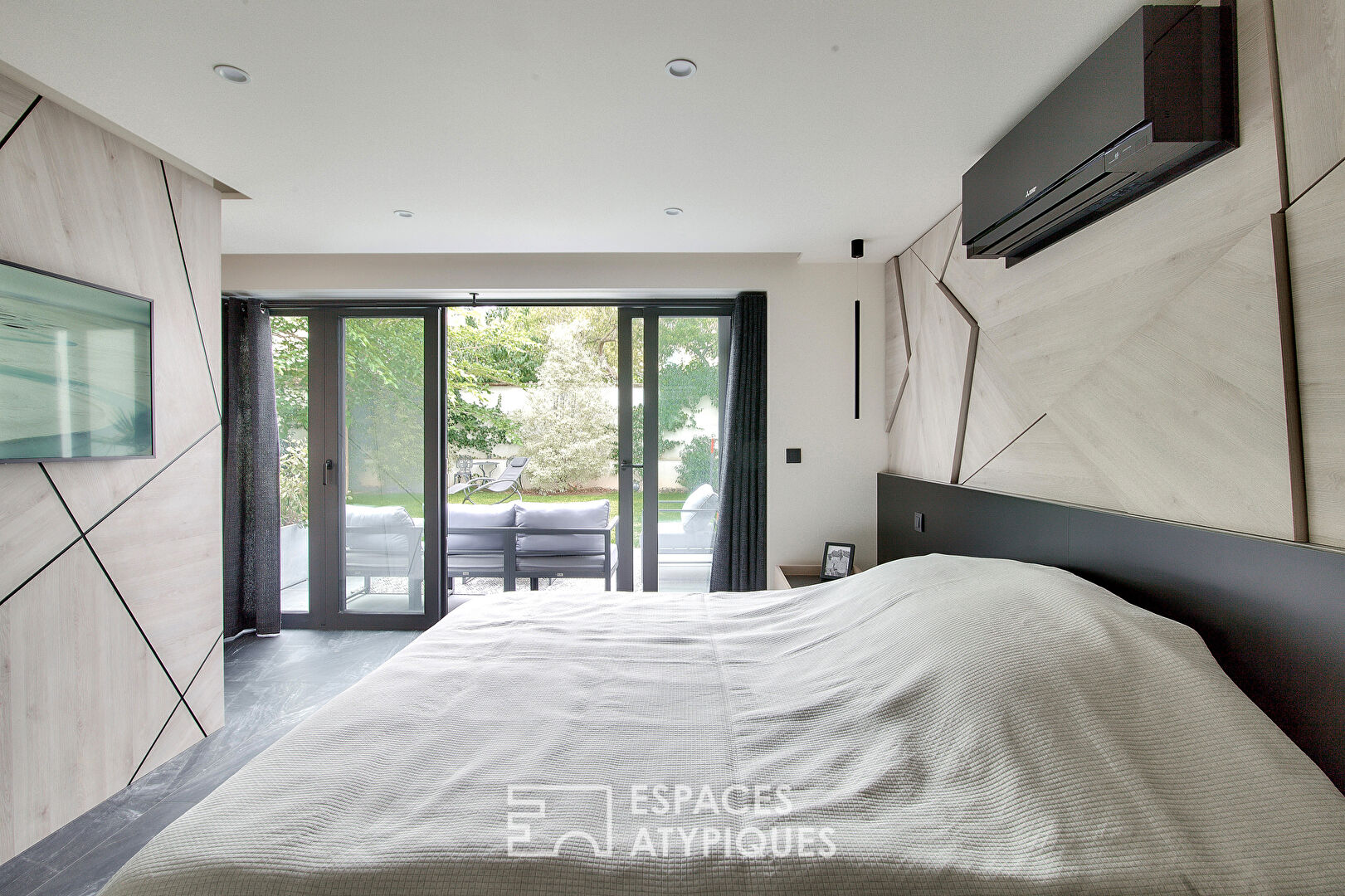 Loft contemporain avec jardin dans l’hypercentre Le Charentonneau