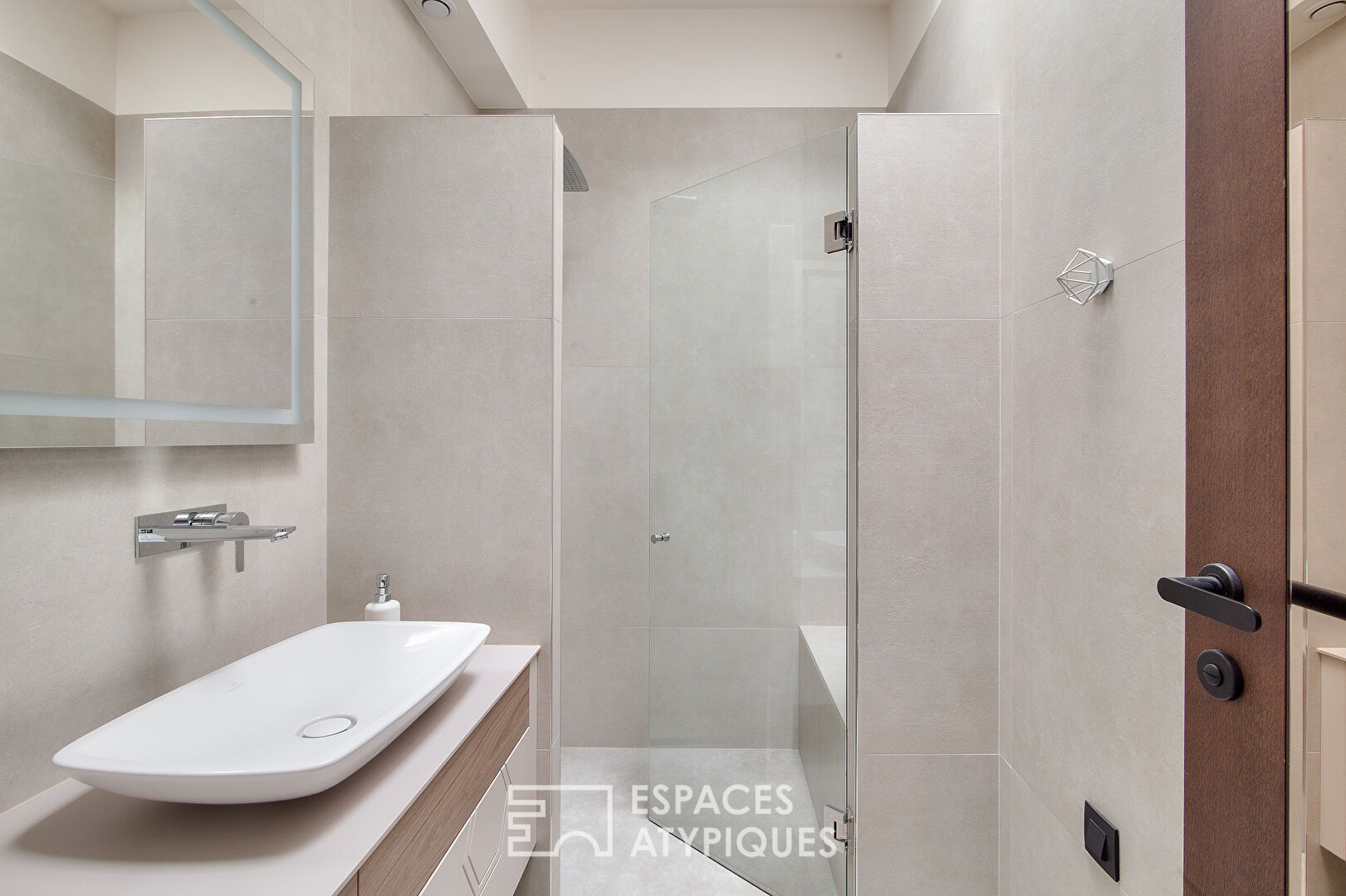 Loft contemporain avec jardin dans l’hypercentre Le Charentonneau