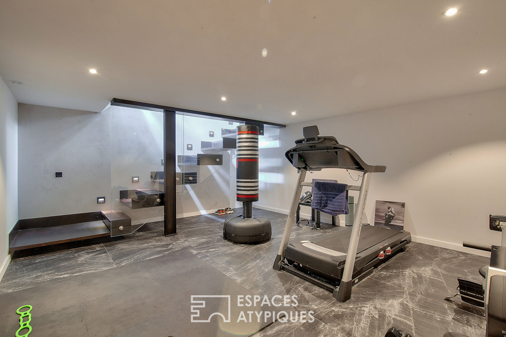 Loft contemporain avec jardin dans l’hypercentre Le Charentonneau