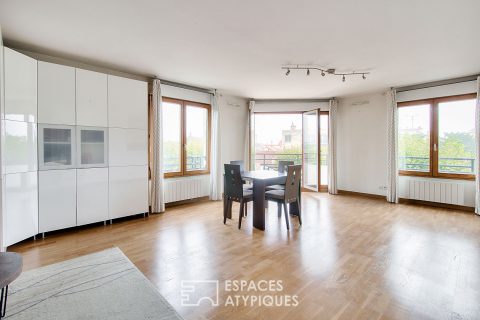 Family apartment with balcony and open view