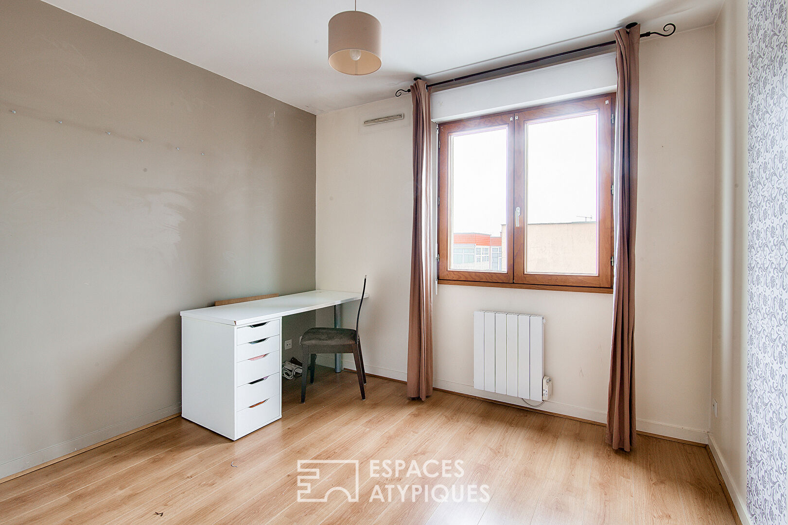 Family apartment with balcony and open view