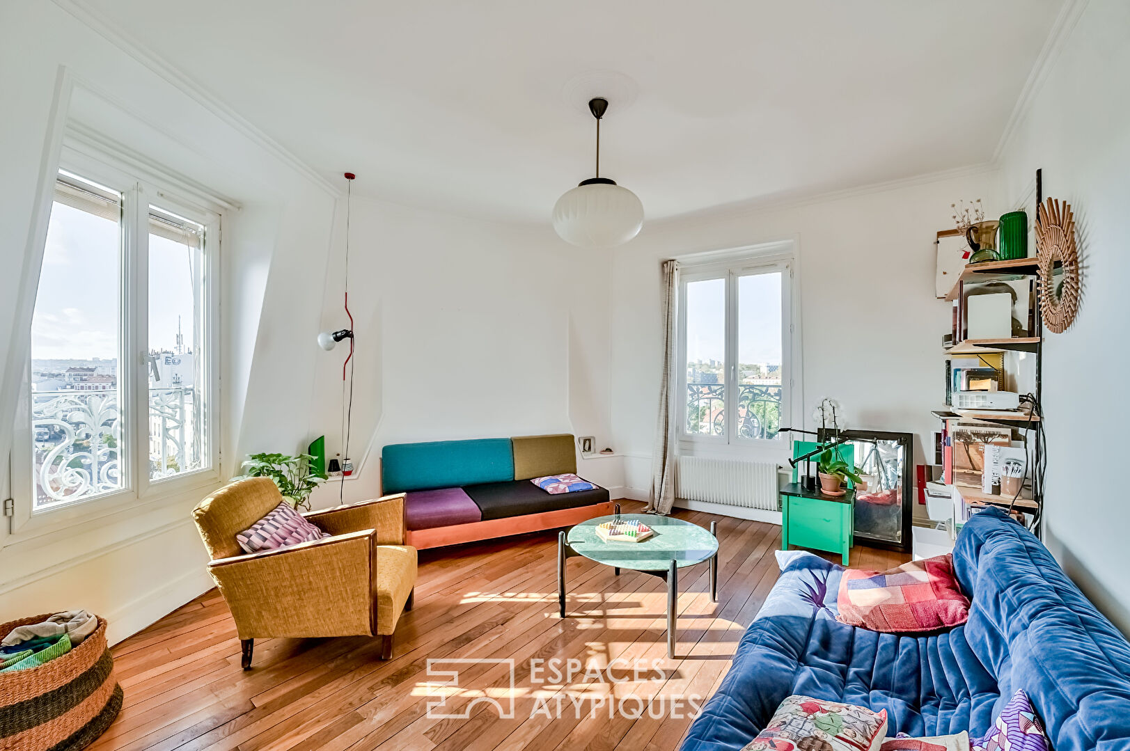 Bright top floor with view